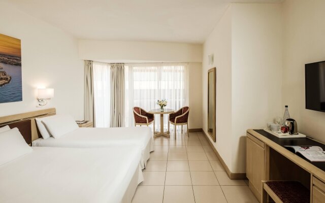 Diplomat Hotel