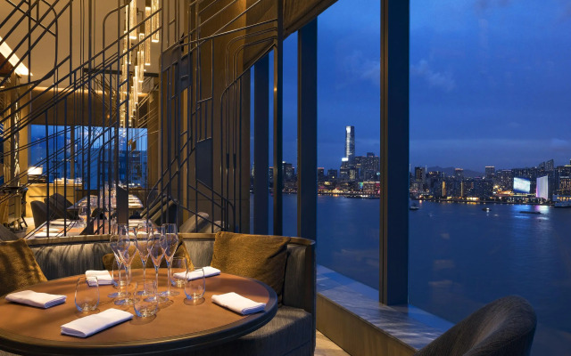 Hyatt Centric Victoria Harbour