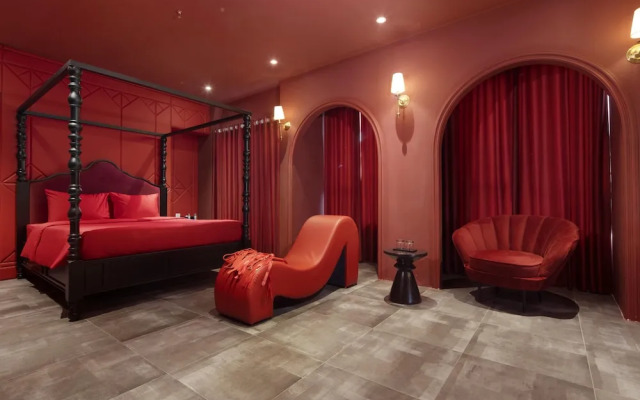 Jacayl Hotel