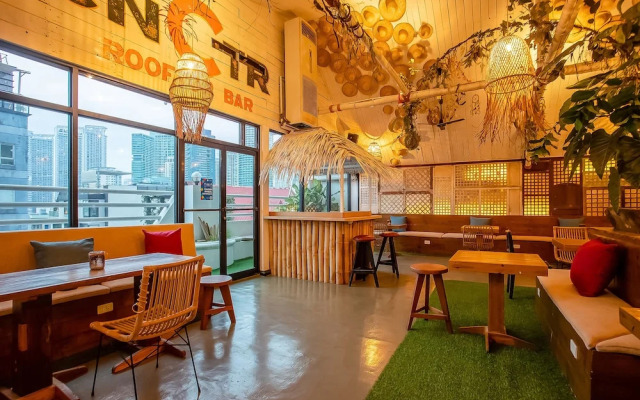 OYO 821 Connector Hostel