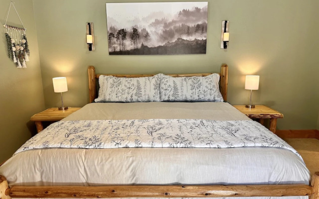 River Song Cabin 3 Bedroom Home