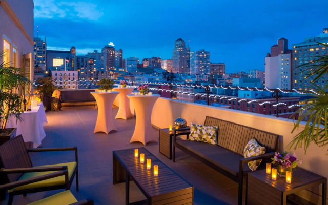 Hotel Adagio, Autograph Collection