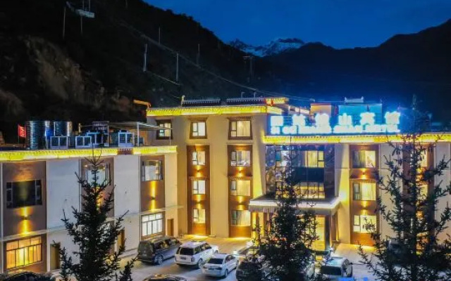 Siguniang Mountain Hotel (Changping Valley Scenic Area) – Exterior – Ngawa