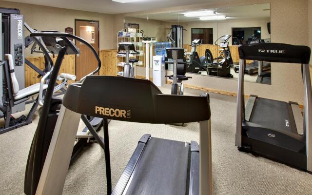 Holiday Inn Express Watertown