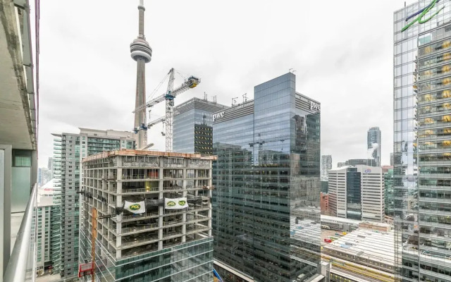 Sky View Suites - Maple Leaf Square