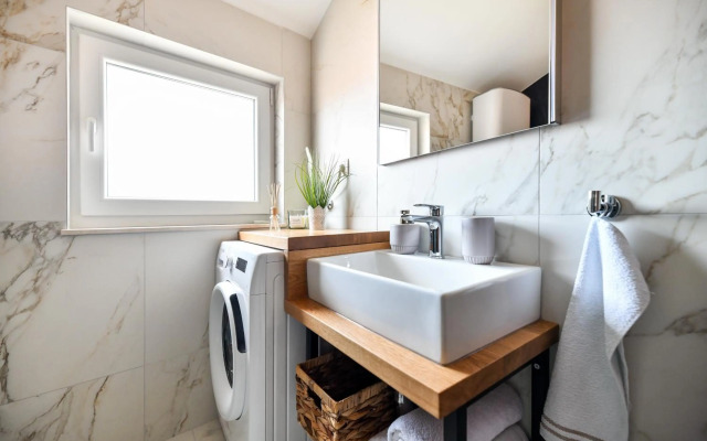 Modern holiday apartment "Libra" with swimming pool