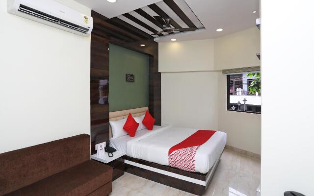 OYO 15617 Abi's Inn