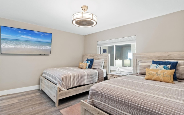 Shoreline Towers 2114 2 Bedroom Condo