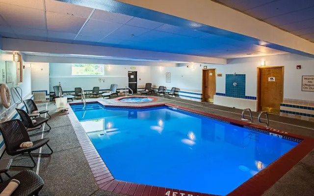 Quality Inn & Suites Pacific Seattle
