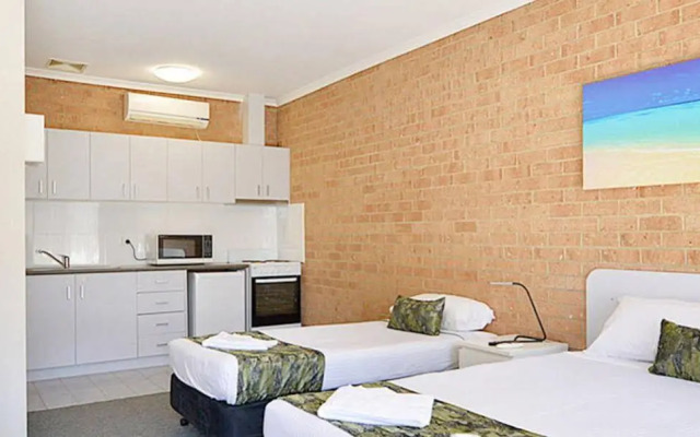 Cranbourne Motor Inn