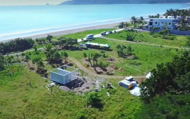 The Waves at Socorro Baler- Hotel A