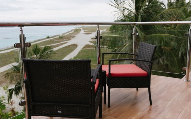 Reef Edge Thulusdhoo