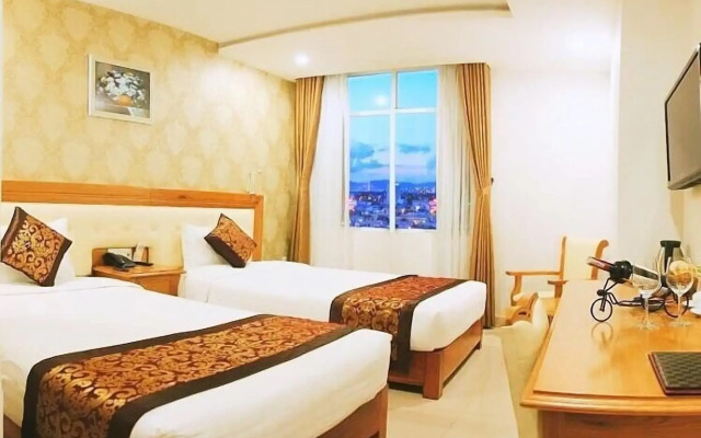 Royal Family Hotel Da Nang