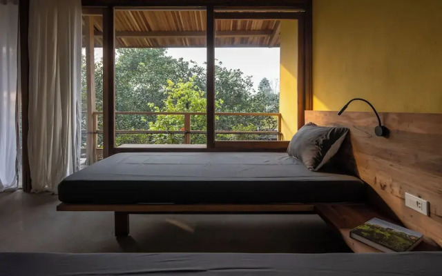 Hachi Homestay & Spa
