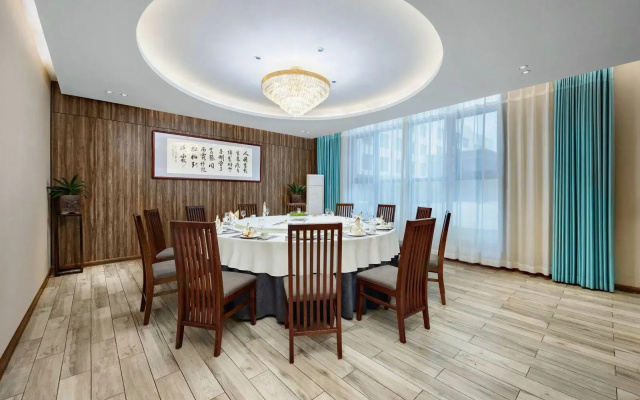 Botai Hotel