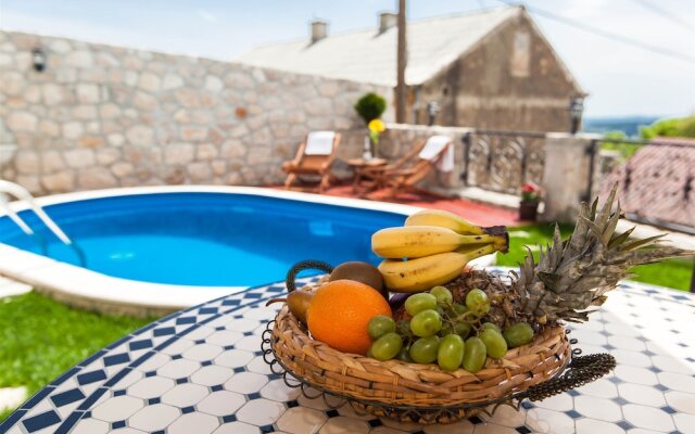 House VILA LJILJA