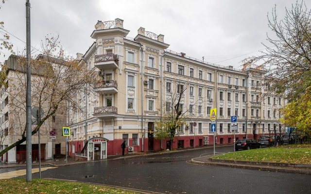 Kvart-Hotel on Timur Frunze Street