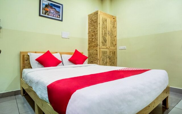 Sri Royal Palace By OYO Rooms