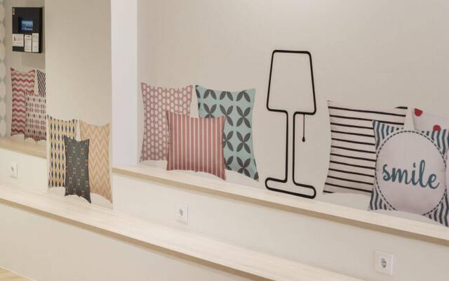 BYPILLOW House