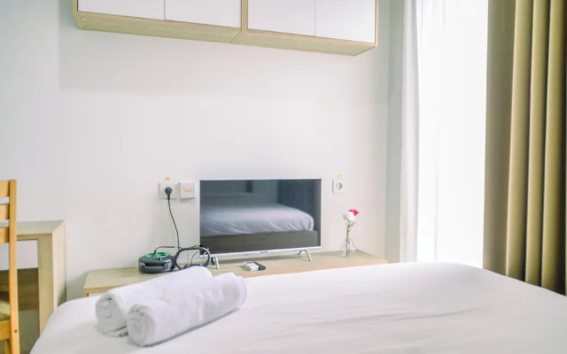Scenic and Strategic Studio Apartment at Springwood Residence