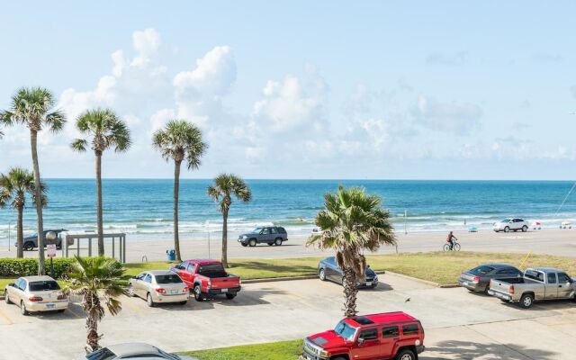 Casa Del Mar Beachfront