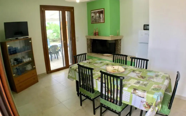 WHITE POOL Matino - Gallipoli - 7pl