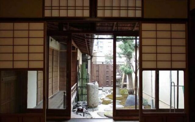 Itsutsuji-an