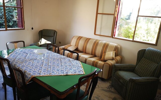 Tasteful Holiday Home in Comiso With Garden
