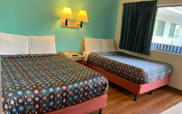 Vagabond Inn Sylmar