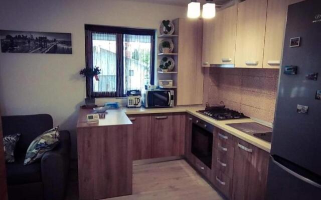 Green Leaf Home