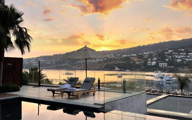 Mare Deluxe Residences & Villas