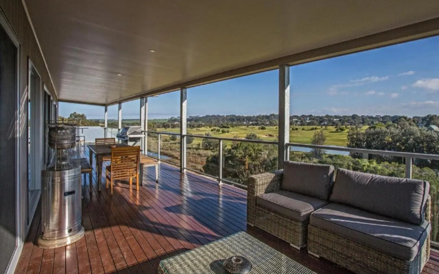 Saltwater Breeze Retreat