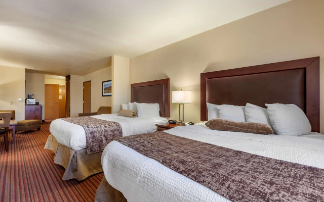 Best Western Plus Sparta Trail Lodge