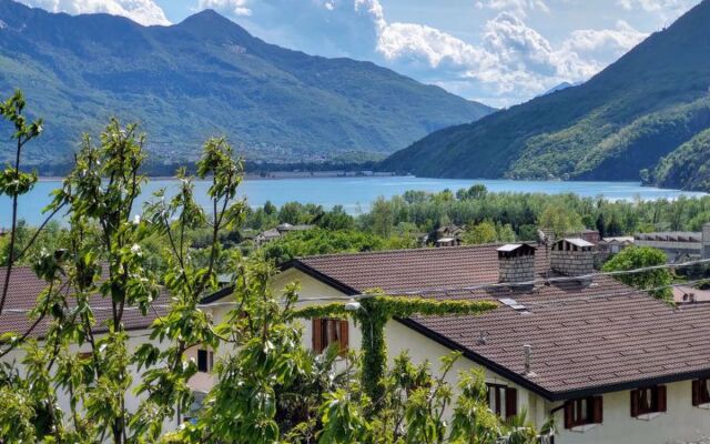 Apartment Casa Sara Lago di Mezzola