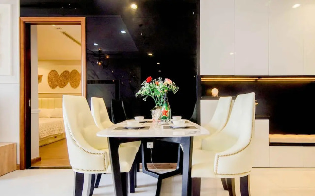 Vinhomes Golden River Luxury Apartment