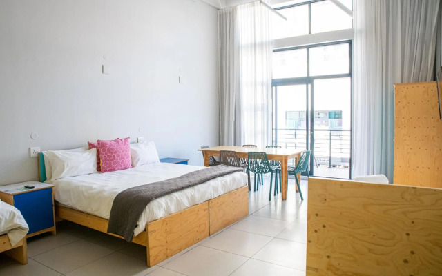 Mojo Hotel