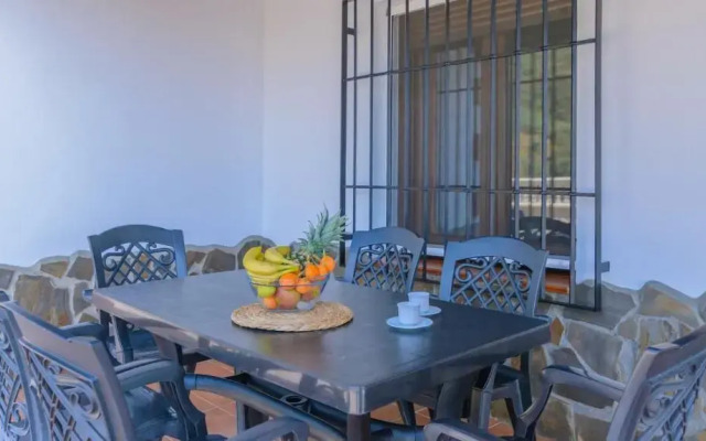 Villa Alejandro Sayalonga by Ruralidays