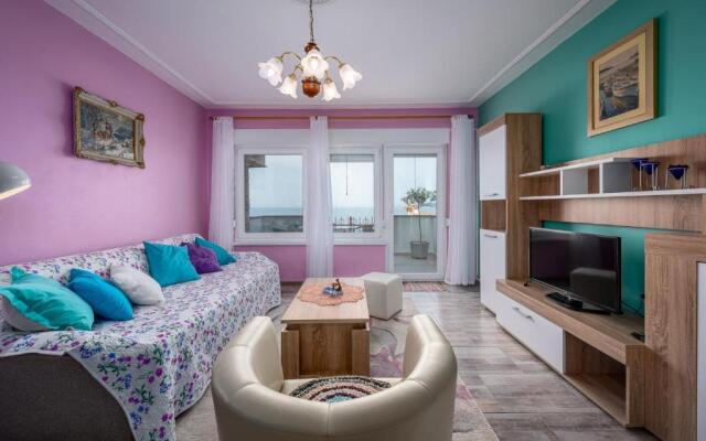 Apartment Crveni