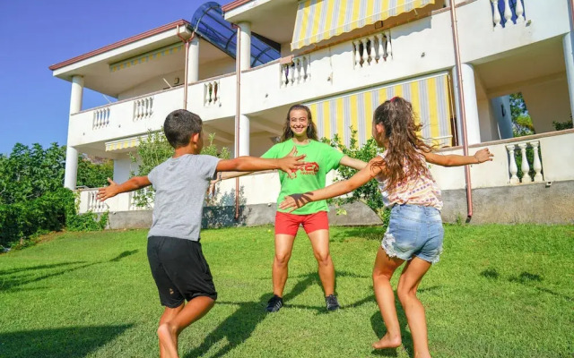 Le Playe Village