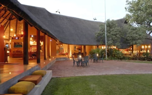 Uris Safari Lodge - Campground