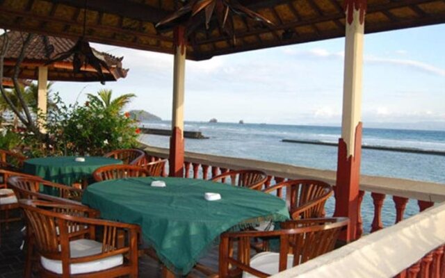 Pondok Bambu Seaside Bungalows