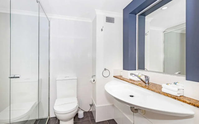 Airport Heritage Motel