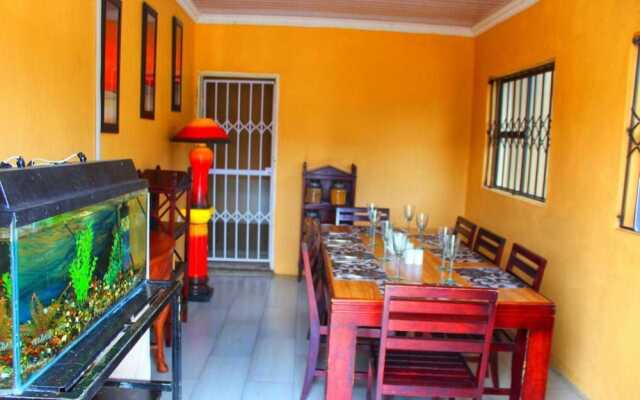 Legae Larona Guest House