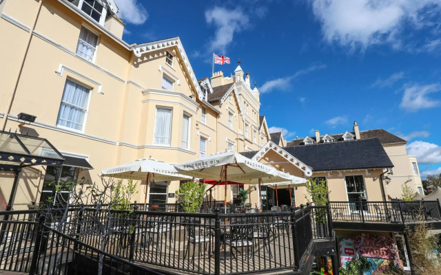 Royal Exeter Hotel