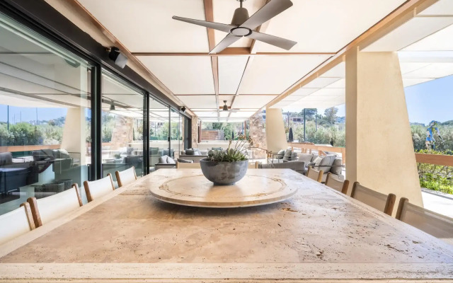The Every Athens Beachfront Retreat