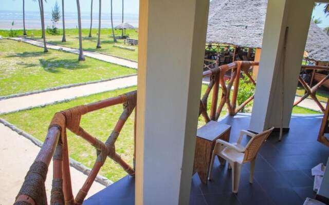 Saadani Park Hotel
