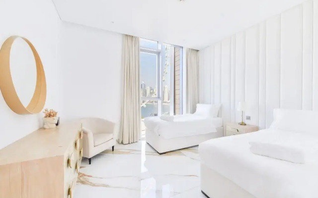Lavish & Equipped 2 BR Facing Ain Dubai