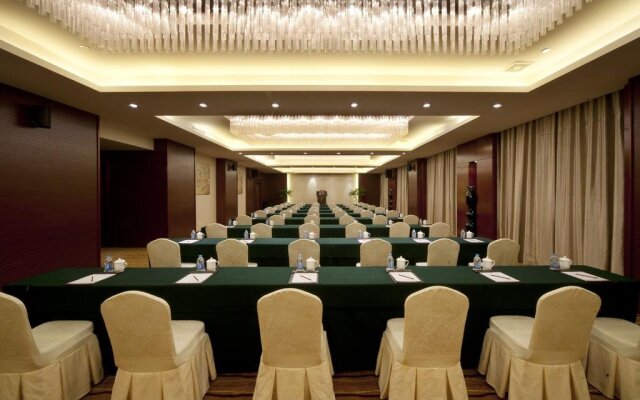 Yixing Grand Hotel