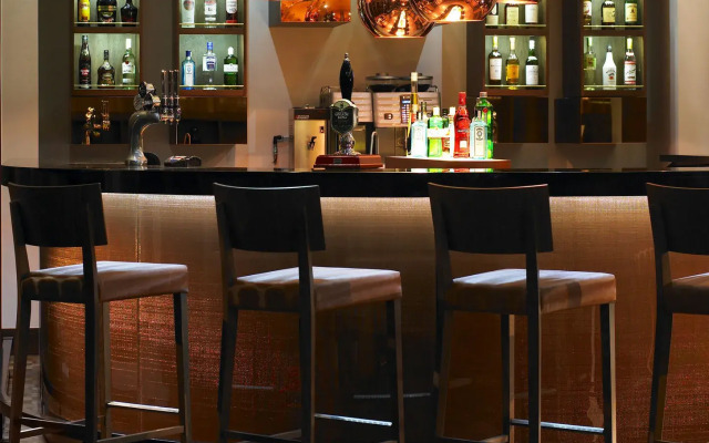 Lingfield Park Marriott Hotel & Country Club