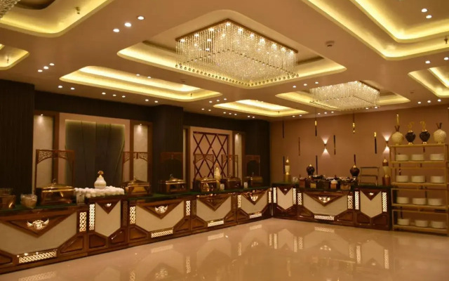 Hotel Majestic Grand By MNG Rooms